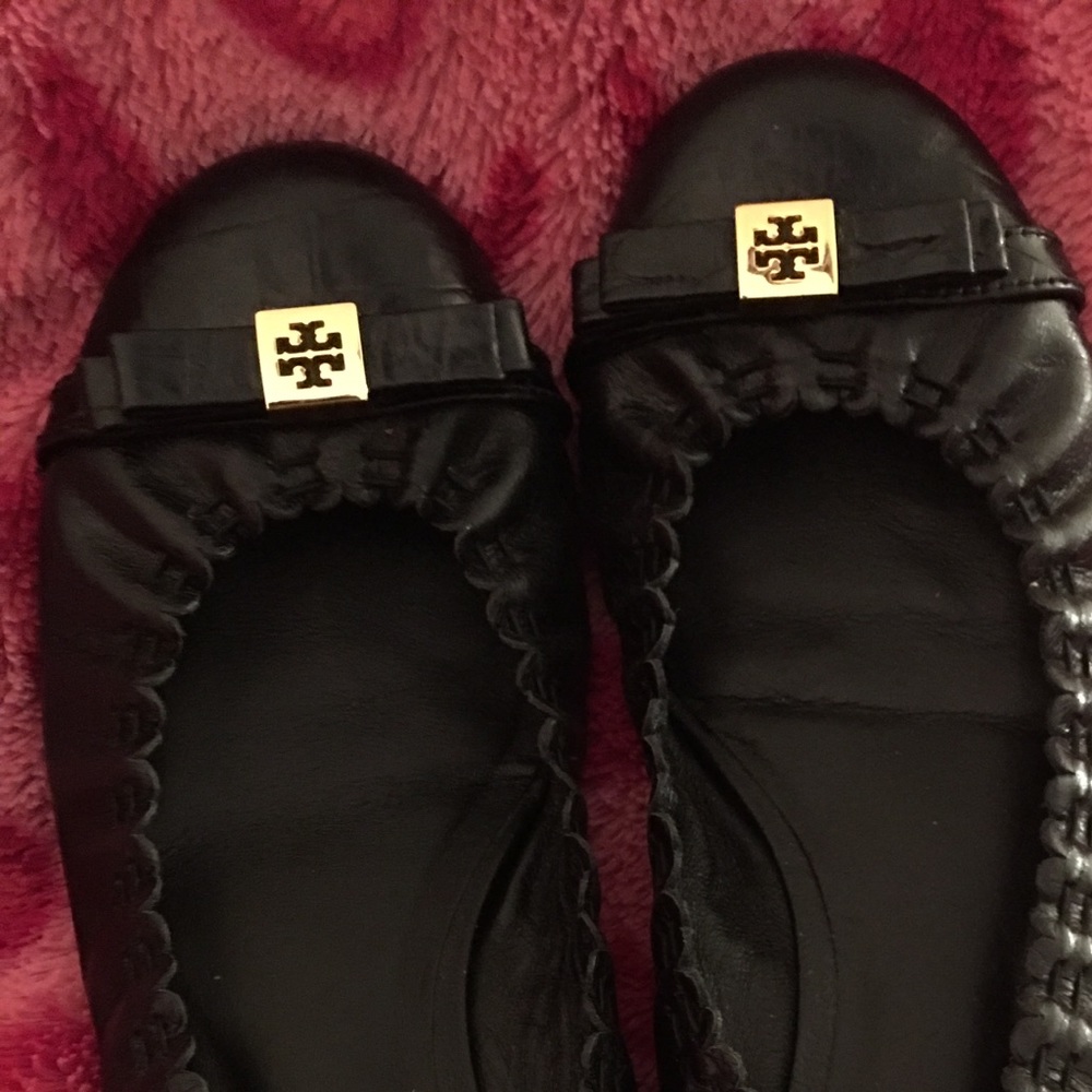 Tory Burch bow black ballet flats